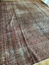 Load image into Gallery viewer, Antique Doroksh 9’9” x 12’4”