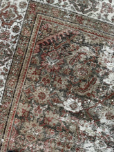 Load image into Gallery viewer, Antique Mahal Scatter Rug 4’4” x 6’6”