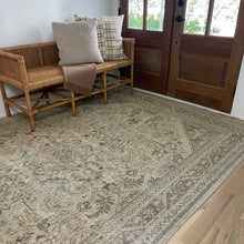 Load image into Gallery viewer, Vintage Medium Area Rug 6’8” x 10’