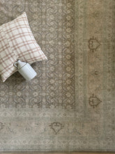 Load image into Gallery viewer, Vintage Tabriz 9’2” x 12’1”