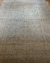 Load image into Gallery viewer, {ON HOLD} Vintage Turkish 8’9” x 11’3”
