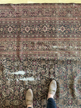 Load image into Gallery viewer, Antique Doroksh 9’9” x 12’4”