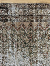 Load image into Gallery viewer, Antique Malayer 5’ x 9’