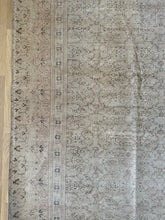 Load image into Gallery viewer, {ON HOLD} Vintage Kayseri 9’10” x 14’