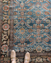 Load image into Gallery viewer, Antique Scatter Rug 4’11” x 6’2”