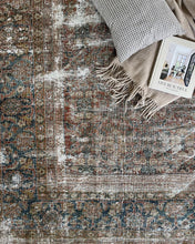 Load image into Gallery viewer, Antique Designer #132 8’9” x 11’11” Large Area Rug