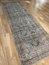 Load image into Gallery viewer, Antique Designer Runner #121 3’1” x 9’10”