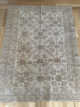 Load image into Gallery viewer, Vintage Kurdish 4’6” x 6’2”