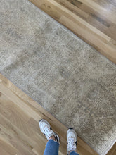 Load image into Gallery viewer, Vintage Heriz Runner 2’ 8.5” x 12’5”