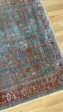Load image into Gallery viewer, Antique Scatter Rug 4’ x 6’3”
