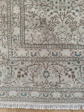 Load image into Gallery viewer, Vintage Kayseri 6’5” x 9’3”