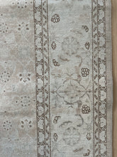 Load image into Gallery viewer, Vintage Tabriz 6’6” x 9’1”