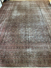 Load image into Gallery viewer, Antique Doroksh 9’9” x 12’4”