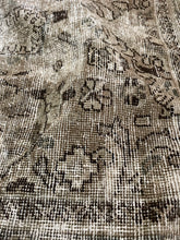 Load image into Gallery viewer, {ON HOLD} Antique Mahal 10’8” x 13’