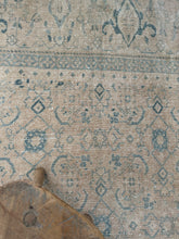 Load image into Gallery viewer, Vintage Tabriz 9’9” x 12’7”