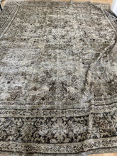 Load image into Gallery viewer, {ON HOLD} Antique Mahal 10’8” x 13’