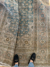 Load image into Gallery viewer, Vintage Tabriz 7’10” x 11’7”