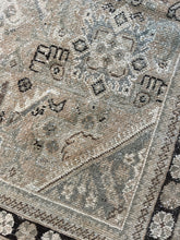 Load image into Gallery viewer, Vintage Scatter Rug 4’2” x 6’2”