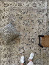 Load image into Gallery viewer, {ON HOLD} Vintage Turkish 9’4” x 12’