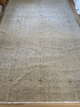 Load image into Gallery viewer, Vintage Kayseri 7’8” x 11’5”