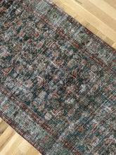 Load image into Gallery viewer, Antique Malayer 3’6” x 15’7”