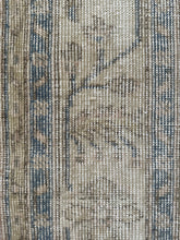 Load image into Gallery viewer, Vintage Turkish 8’10” x 11’4”