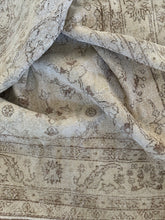 Load image into Gallery viewer, Vintage Turkish Rug