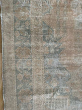 Load image into Gallery viewer, Vintage Persian 4’5” x 6’6”