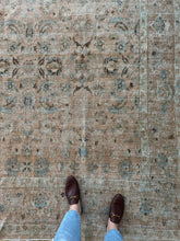 Load image into Gallery viewer, Vintage Doroksh 9’6” x 12’6”