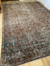 Load image into Gallery viewer, Antique Mahal 8’ x 11’9”