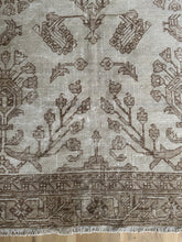 Load image into Gallery viewer, Vintage Kayseri 6’5” x 9’3”