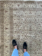 Load image into Gallery viewer, Vintage Kayseri 6’9” x 9’7”