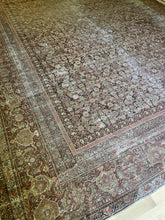Load image into Gallery viewer, Antique Designer Mahal 10’10” x 13’3”