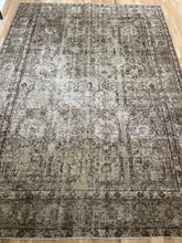 Load image into Gallery viewer, Antique Tabriz 7’1” x 9’6”