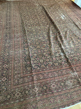 Load image into Gallery viewer, Antique Doroksh 9’9” x 12’4”