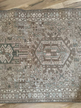 Load image into Gallery viewer, Vintage Heriz 2’7” x 15’5” Runner