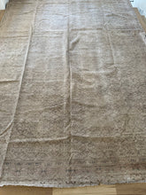 Load image into Gallery viewer, {ON HOLD} Vintage Kayseri 9’10” x 14’