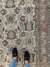 Load image into Gallery viewer, Antique Veramin 6’9” x 9’6”