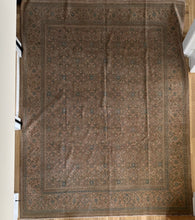 Load image into Gallery viewer, Vintage Mahal 9’8” x 12’8”