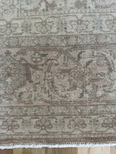 Load image into Gallery viewer, Vintage Tabriz 8’10” x 11’1”