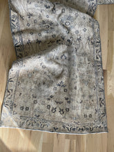 Load image into Gallery viewer, Vintage Turkish 2’9” x 10’ 8”