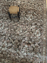 Load image into Gallery viewer, Antique Mahal 6’8” x 9’8”