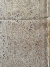 Load image into Gallery viewer, Vintage Kayseri 7’9” x 10’2”
