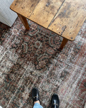 Load image into Gallery viewer, Antique Designer #134 10’5” x 13’4” Large Area Rug