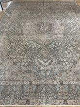 Load image into Gallery viewer, Vintage Large Area Rug 8’7” x 12’