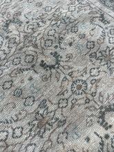 Load image into Gallery viewer, Vintage Kayseri 6’6” x 9’7” Area Rug