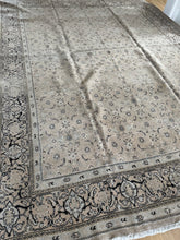 Load image into Gallery viewer, Vintage Mahal 9’6” x 12’10”