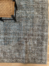 Load image into Gallery viewer, Antique Tabriz 6’3” x 9’9”