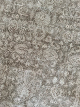 Load image into Gallery viewer, Vintage Turkish 6’4” x 9’6”