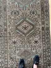 Load image into Gallery viewer, Antique Heriz 2’11” x 9’1”